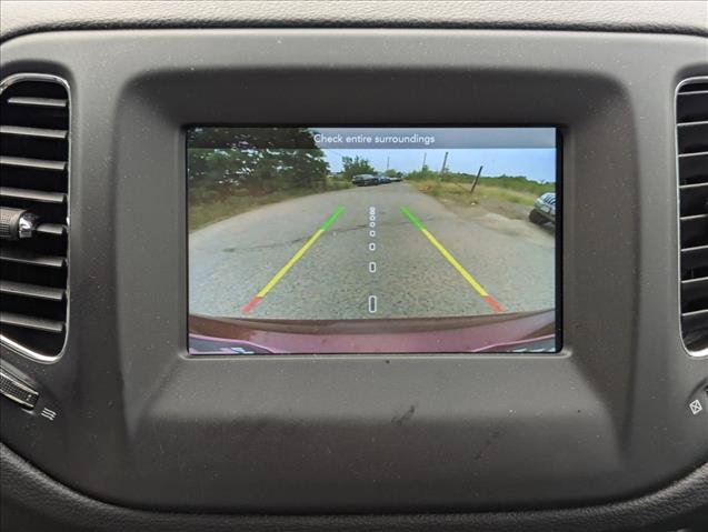 Used 2020 Jeep Compass Latitude AWD/4WD image 13