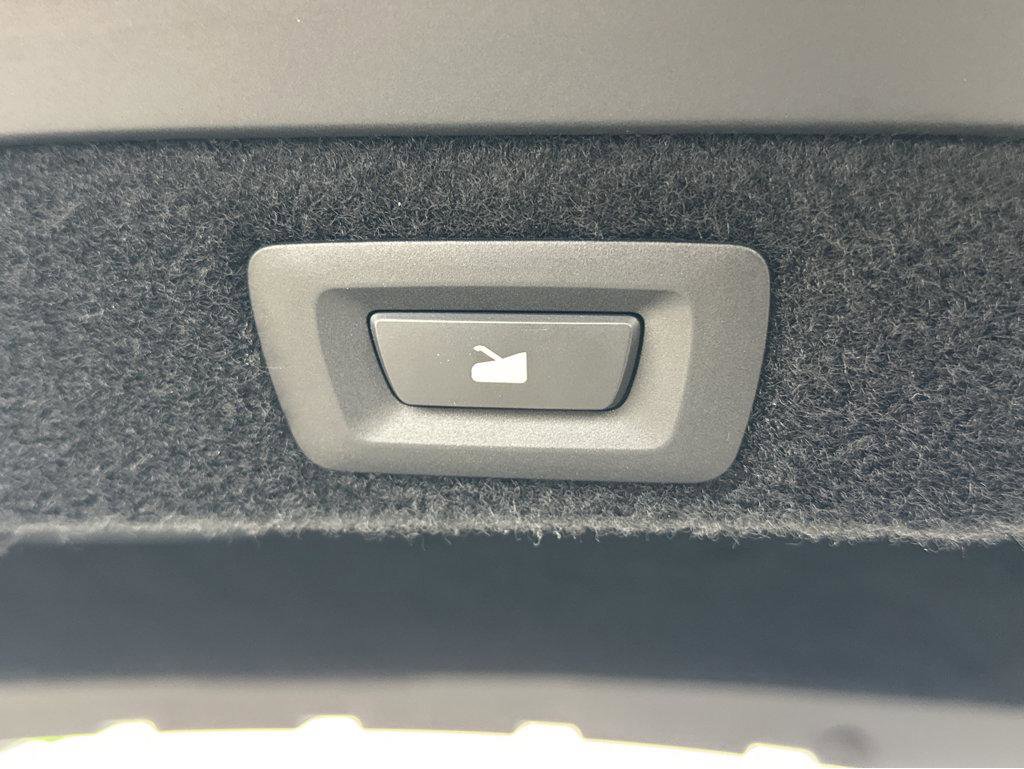 Used 2024 Lucid Air Touring image 37