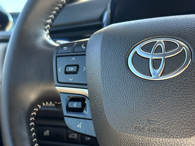 Used 2025 Toyota Camry SE w/ Multimedia Upgrade Package FWD image 28