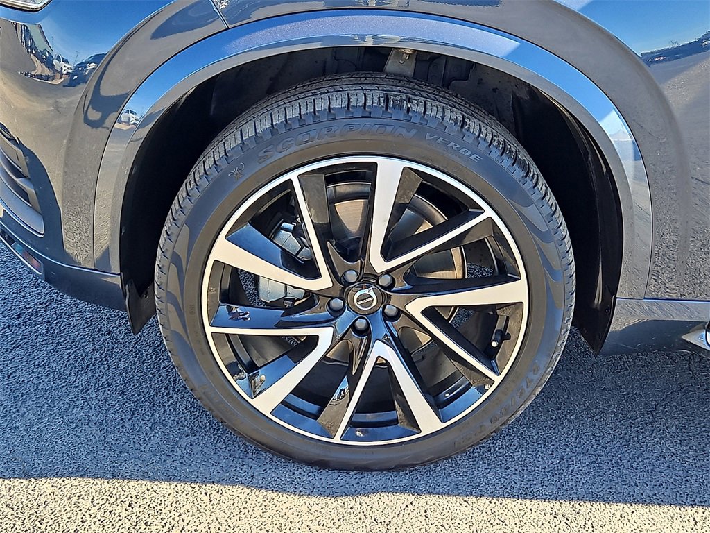 Used 2022 Volvo XC90 T6 Momentum w/ Advanced Package image 13