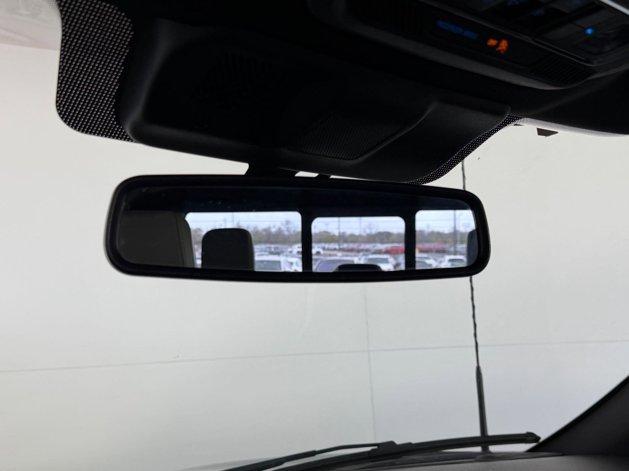 Used 2023 Ford F150 Lightning Platinum image 18