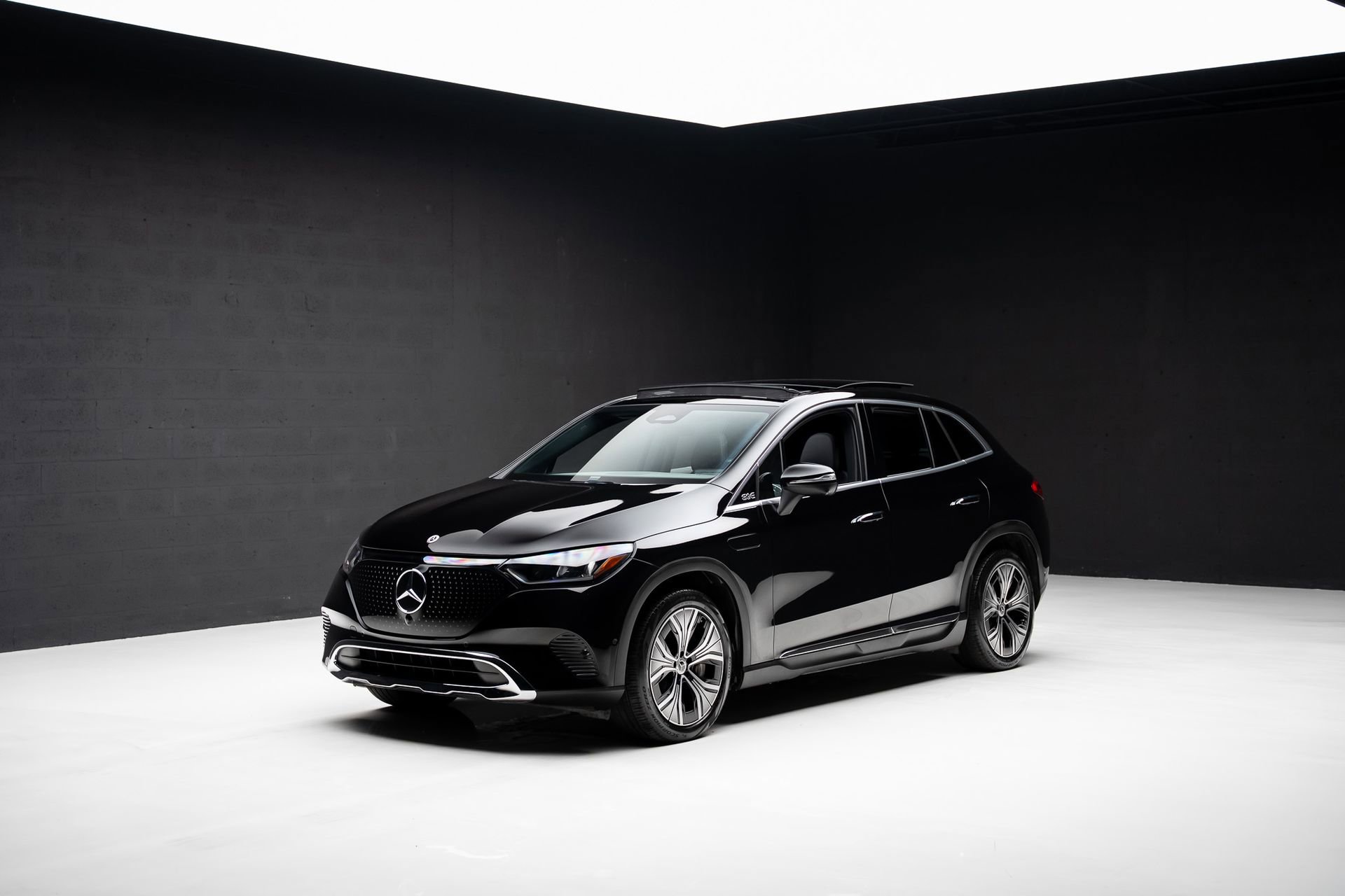 Used 2023 Mercedes-Benz EQE 350+ 4MATIC SUV image 4