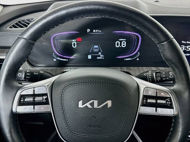 Used 2024 Kia Telluride EX w/ EX Captain's Chair Package AWD/4WD image 12