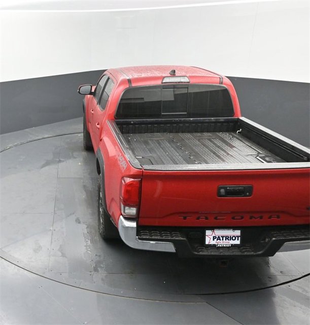 Used 2019 Toyota Tacoma TRD Off-Road image 32