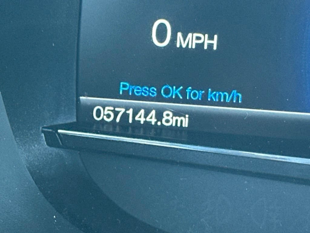 Used 2017 Ford Explorer XLT w/ Equipment Group 202A AWD/4WD image 27