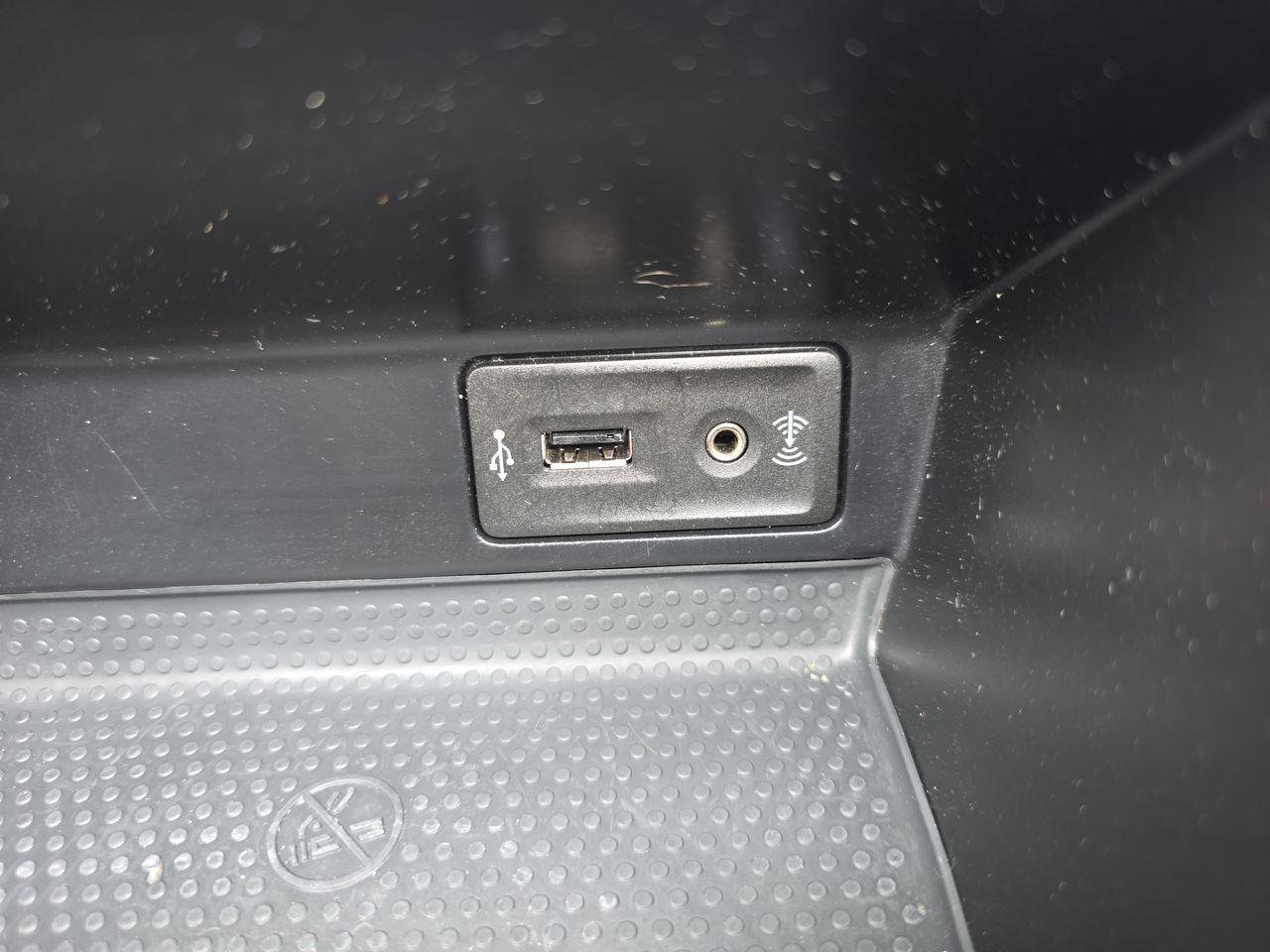 Used 2018 Volkswagen Beetle 2.0T Coast image 26