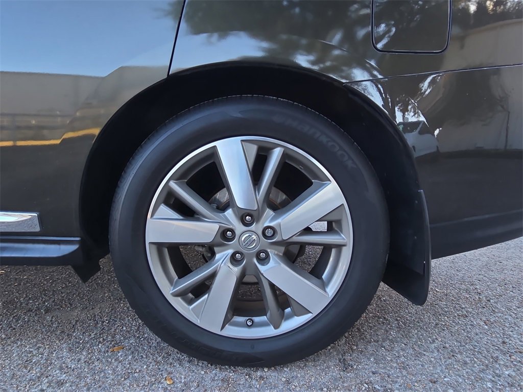 Used 2015 Nissan Pathfinder Platinum image 34