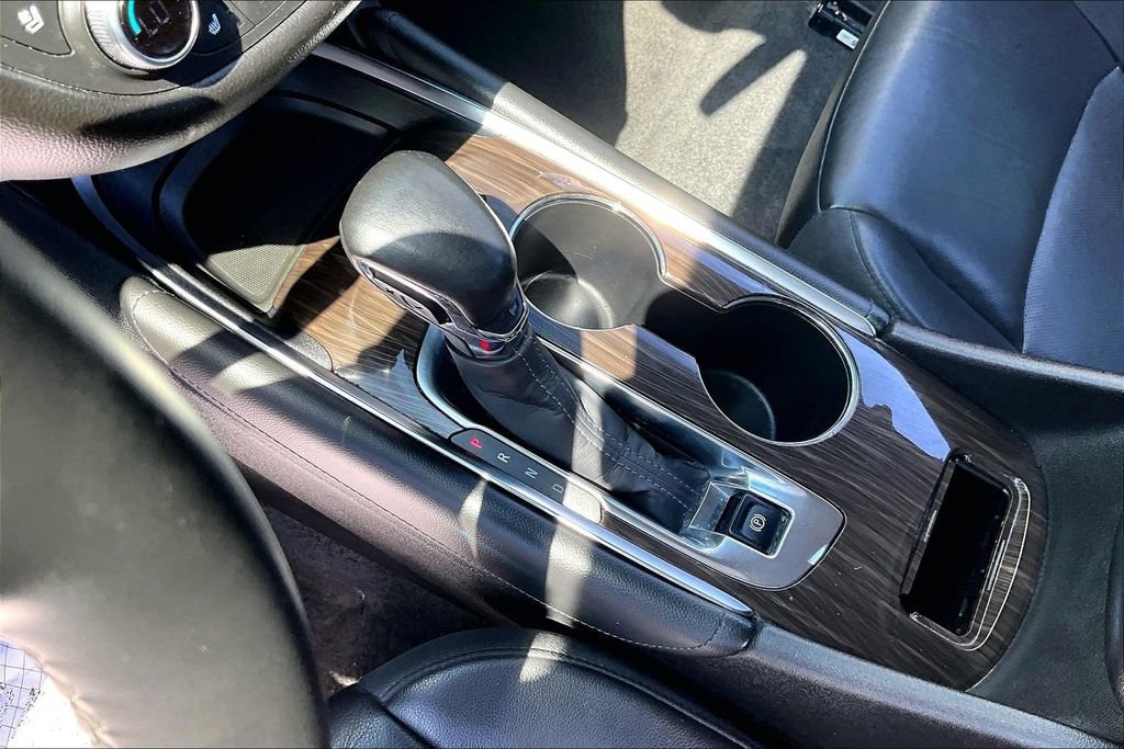 Used 2024 Chevrolet Malibu LT FWD image 16