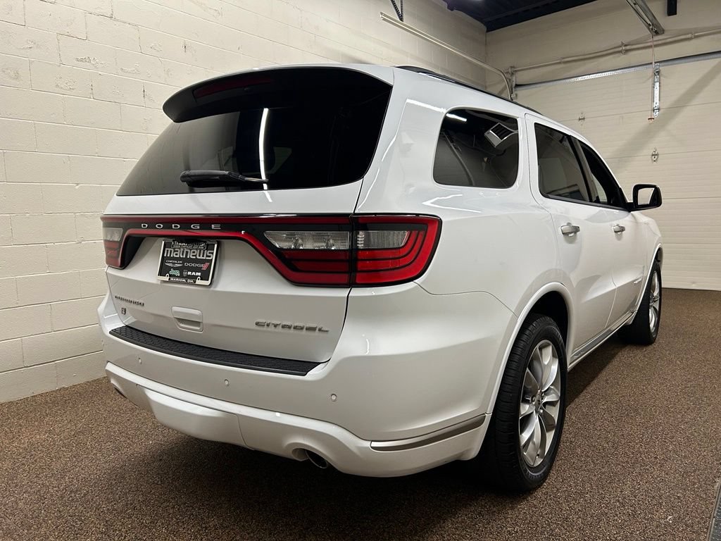Used 2022 Dodge Durango Citadel AWD/4WD image 2