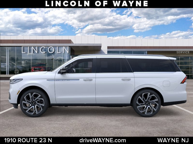New 2026 Lincoln Navigator L Reserve AWD/4WD image 3
