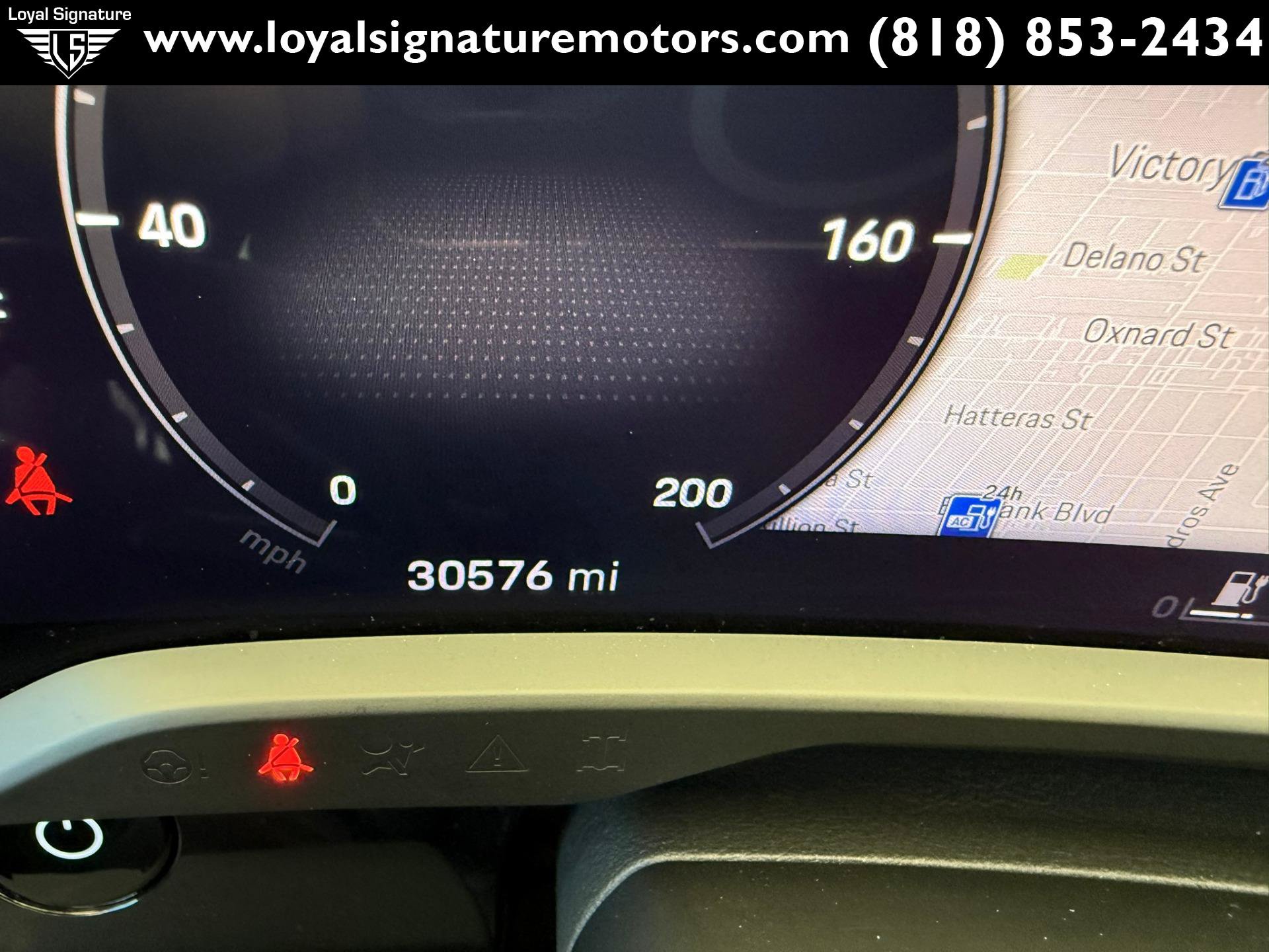 Used 2022 Porsche Taycan RWD image 25