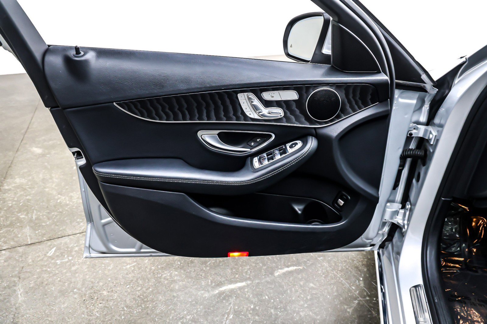 Used 2017 Mercedes-Benz C 300 Sedan image 21