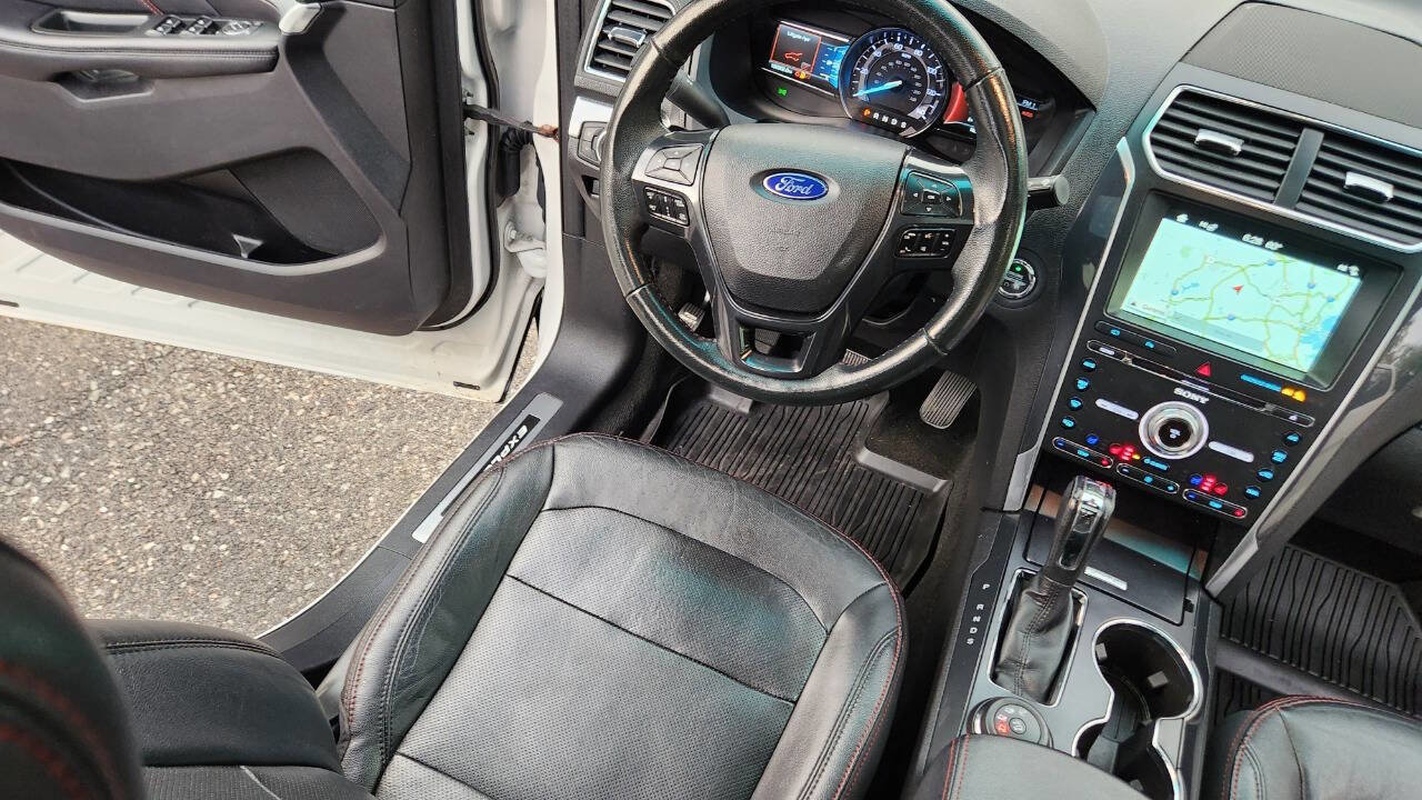Used 2018 Ford Explorer Sport w/ Equipment Group 401A image 38