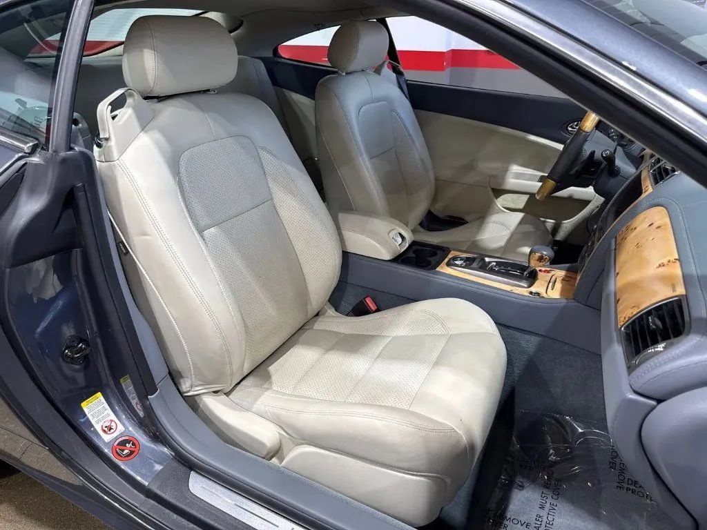 Used 2007 Jaguar XK Coupe RWD image 17