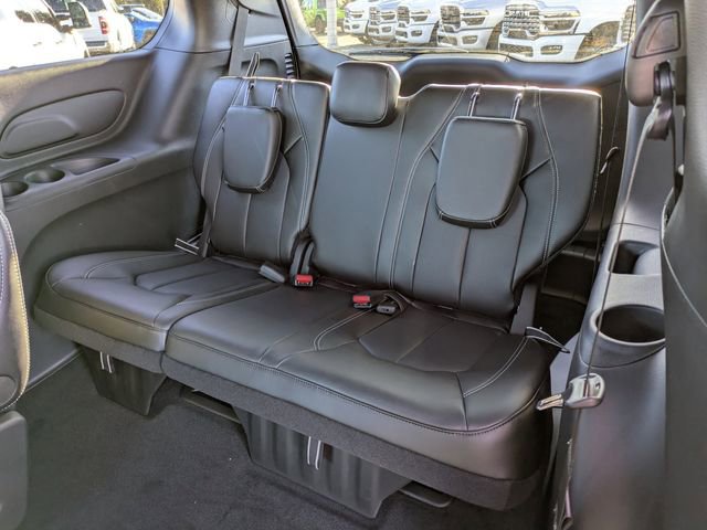 New 2026 Chrysler Voyager LX FWD image 14