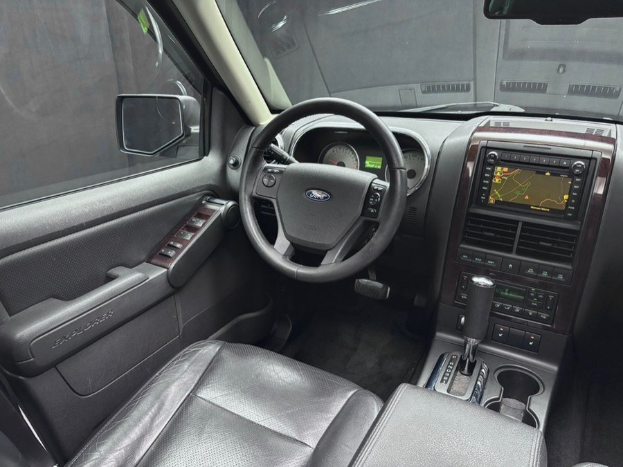 Used 2010 Ford Explorer 4WD Limited image 39