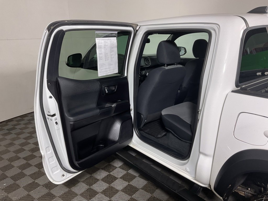 Used 2020 Toyota Tacoma TRD Off-Road image 28
