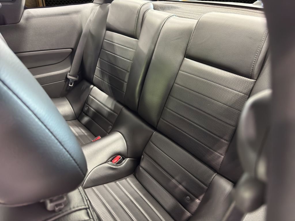Used 2007 Ford Mustang GT Premium RWD image 19