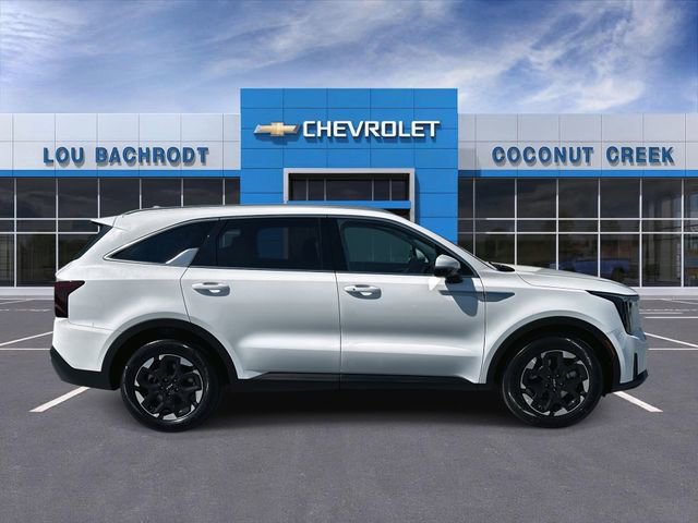 Used 2024 Kia Sorento S FWD image 9