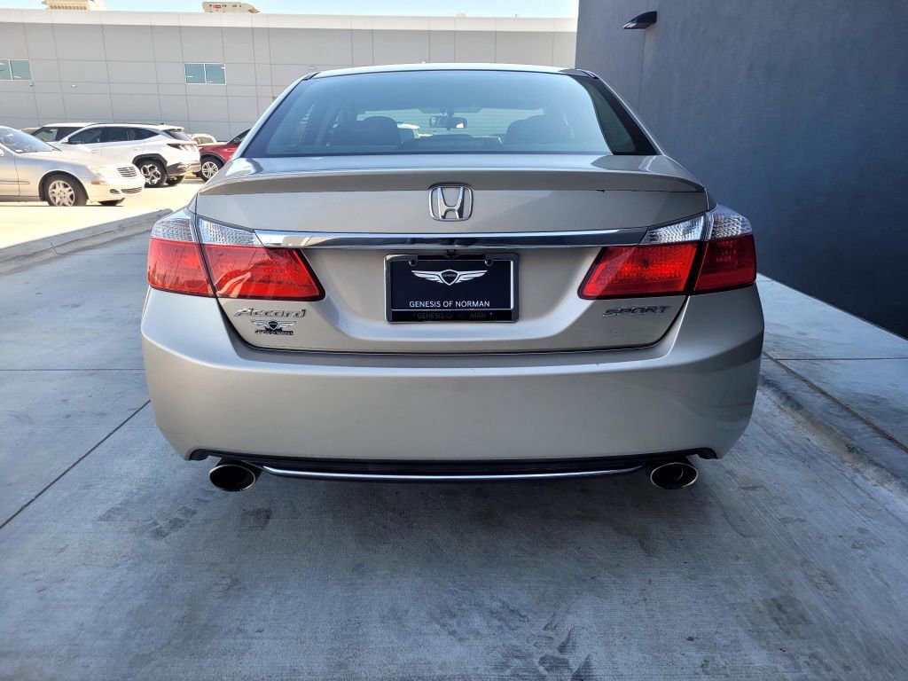 Used 2015 Honda Accord Sport image 5
