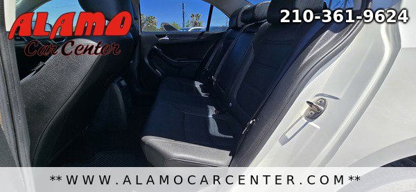 Used 2011 Volkswagen Jetta SE FWD image 27