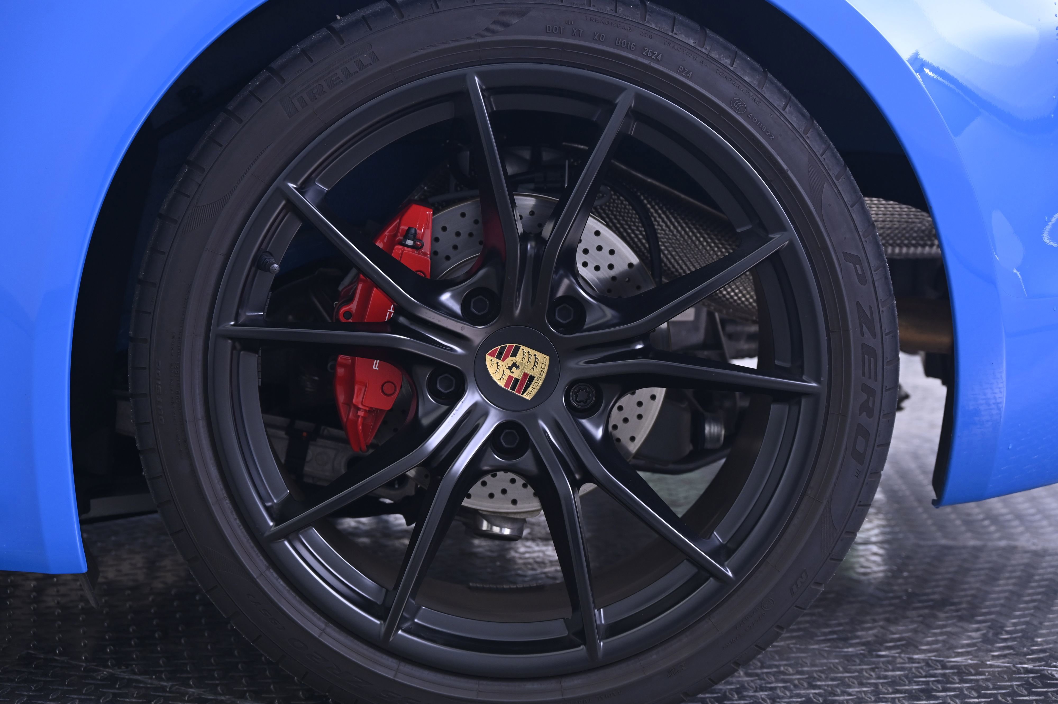 Certified 2025 Porsche 718 Cayman S image 12