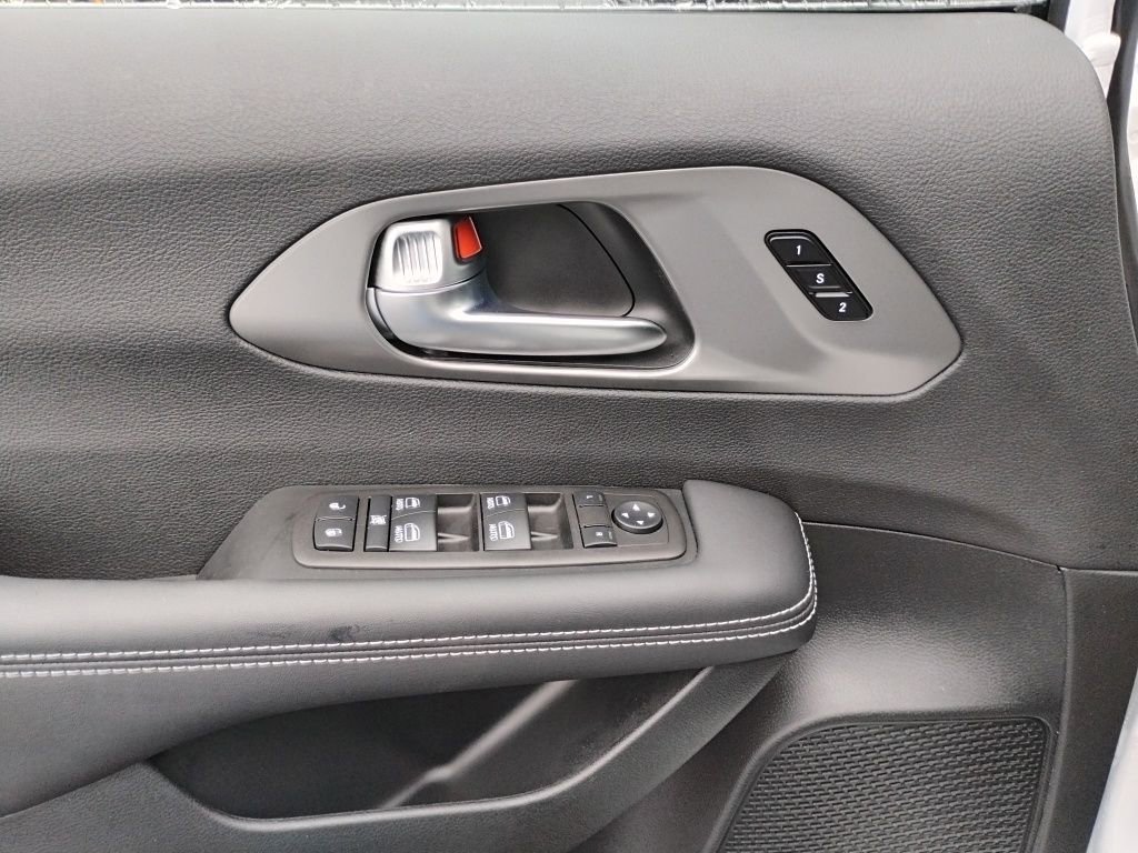 New 2026 Chrysler Pacifica Select image 22