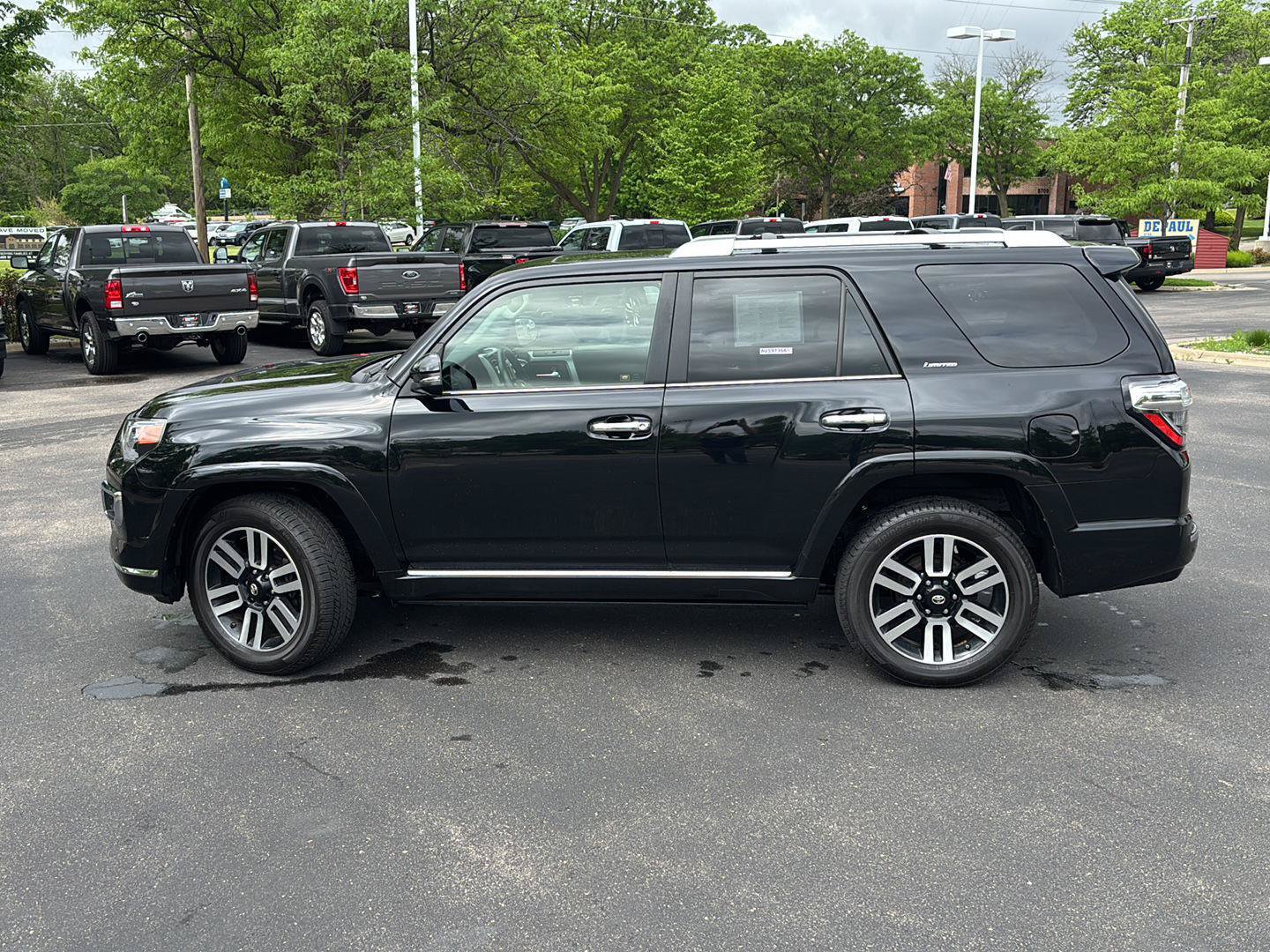 Used 2018 Toyota 4Runner Limited AWD/4WD image 22