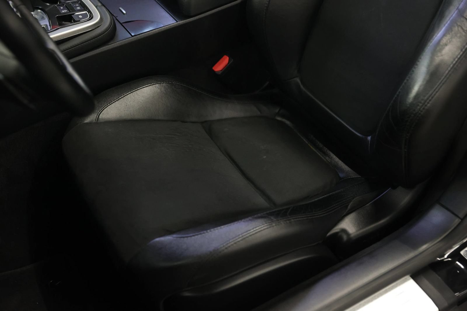Used 2014 Jaguar F-TYPE Convertible RWD image 16
