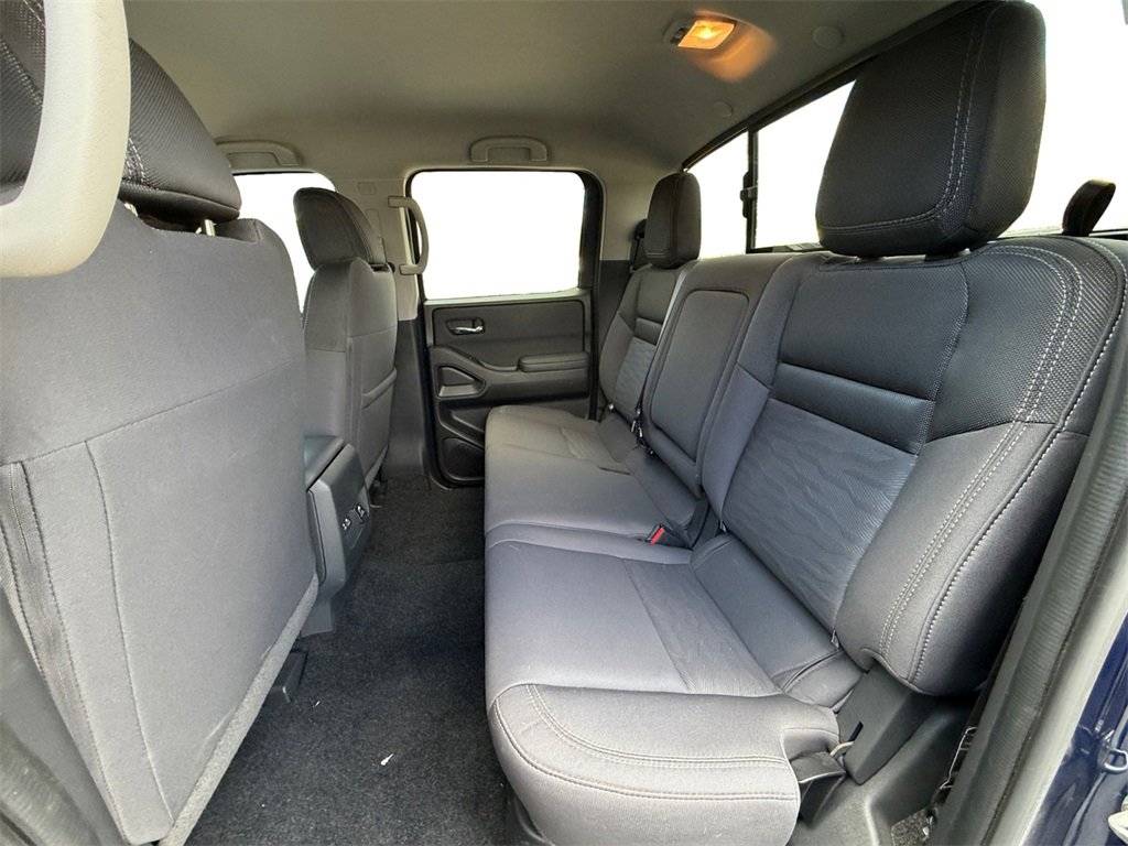 Used 2023 Nissan Frontier SV w/ SV Convenience Package image 14