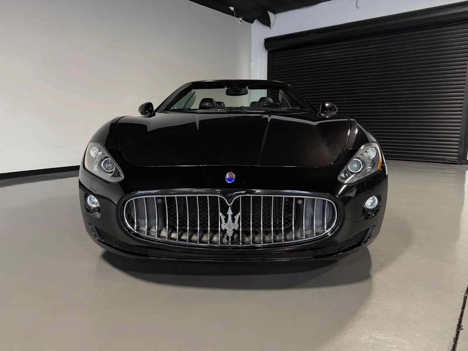 Used 2013 Maserati GranTurismo Convertible RWD image 2