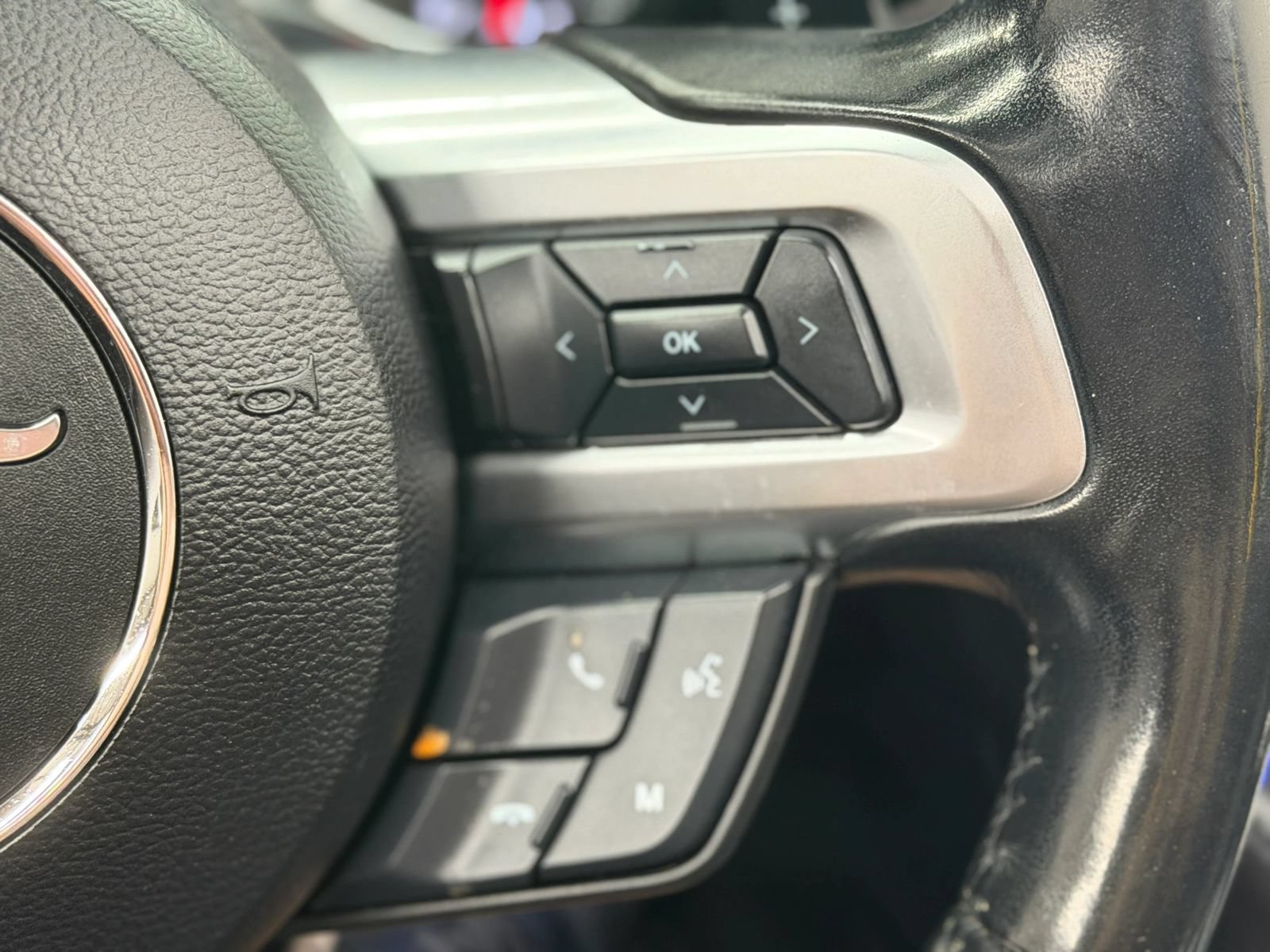 Used 2020 Ford Mustang Premium RWD image 21