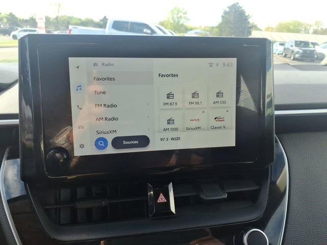 Used 2023 Toyota Corolla LE FWD image 7