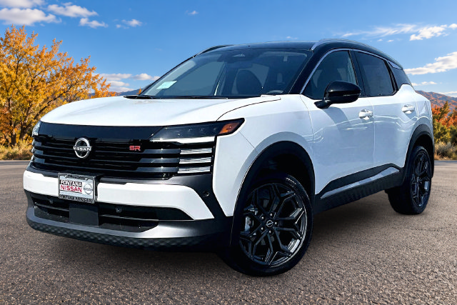 New 2026 Nissan Kicks SR FWD image 2
