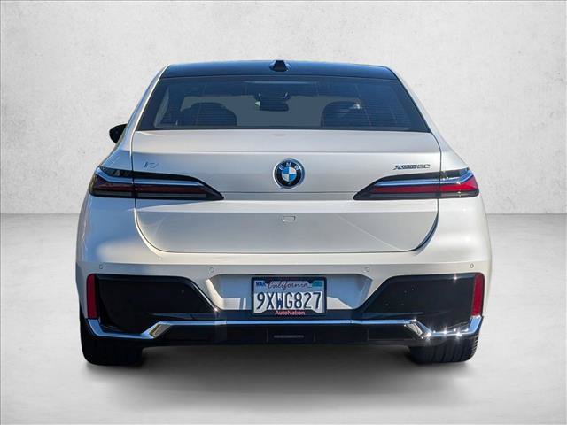 Used 2025 BMW i7 xDrive60 AWD/4WD image 8