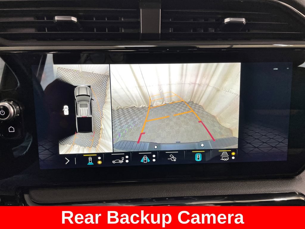 Used 2022 GMC Sierra 1500 AT4 w/ AT4 Premium Package AWD/4WD image 3