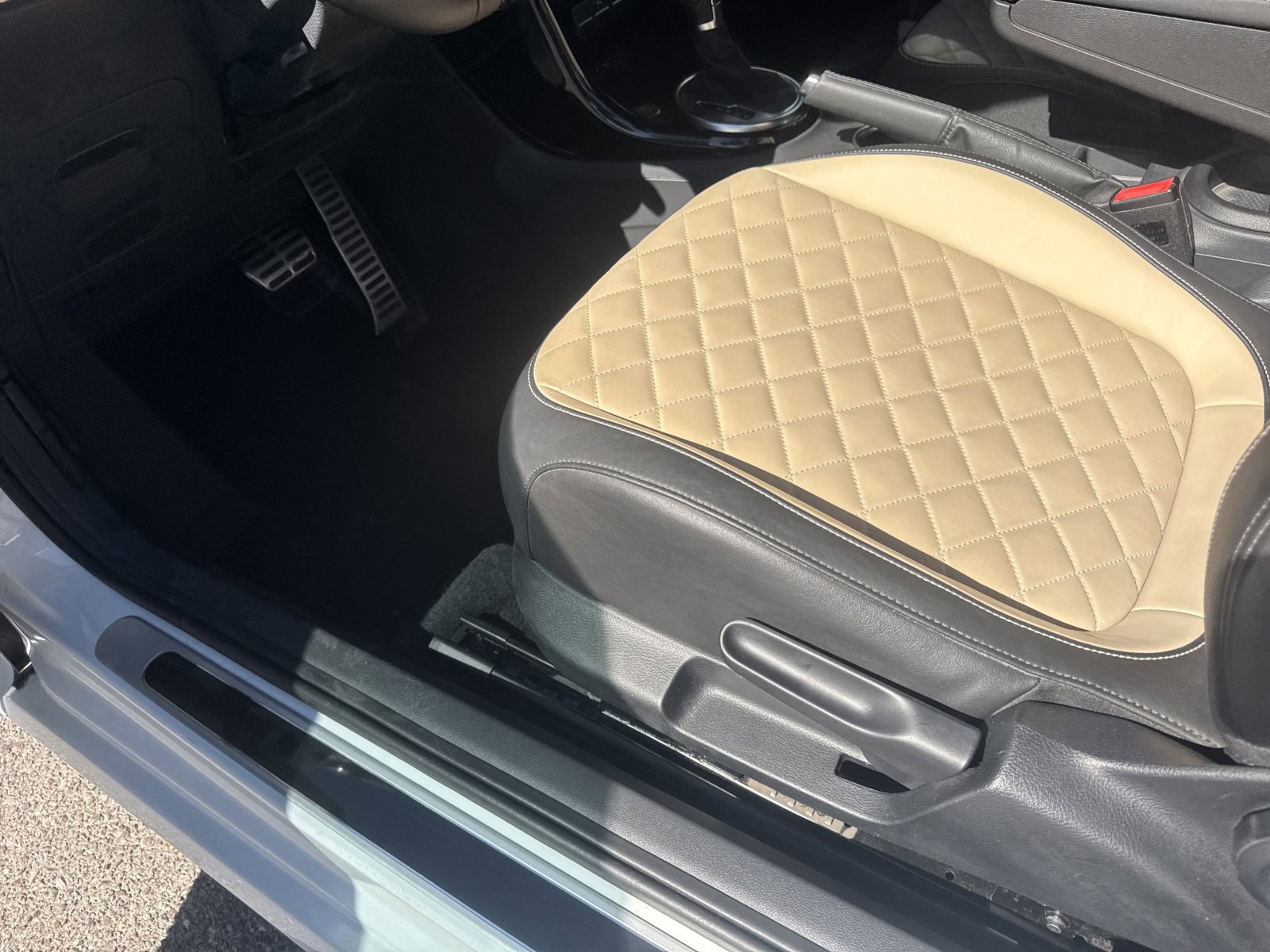 Used 2019 Volkswagen Beetle 2.0T Final Edition SEL image 15