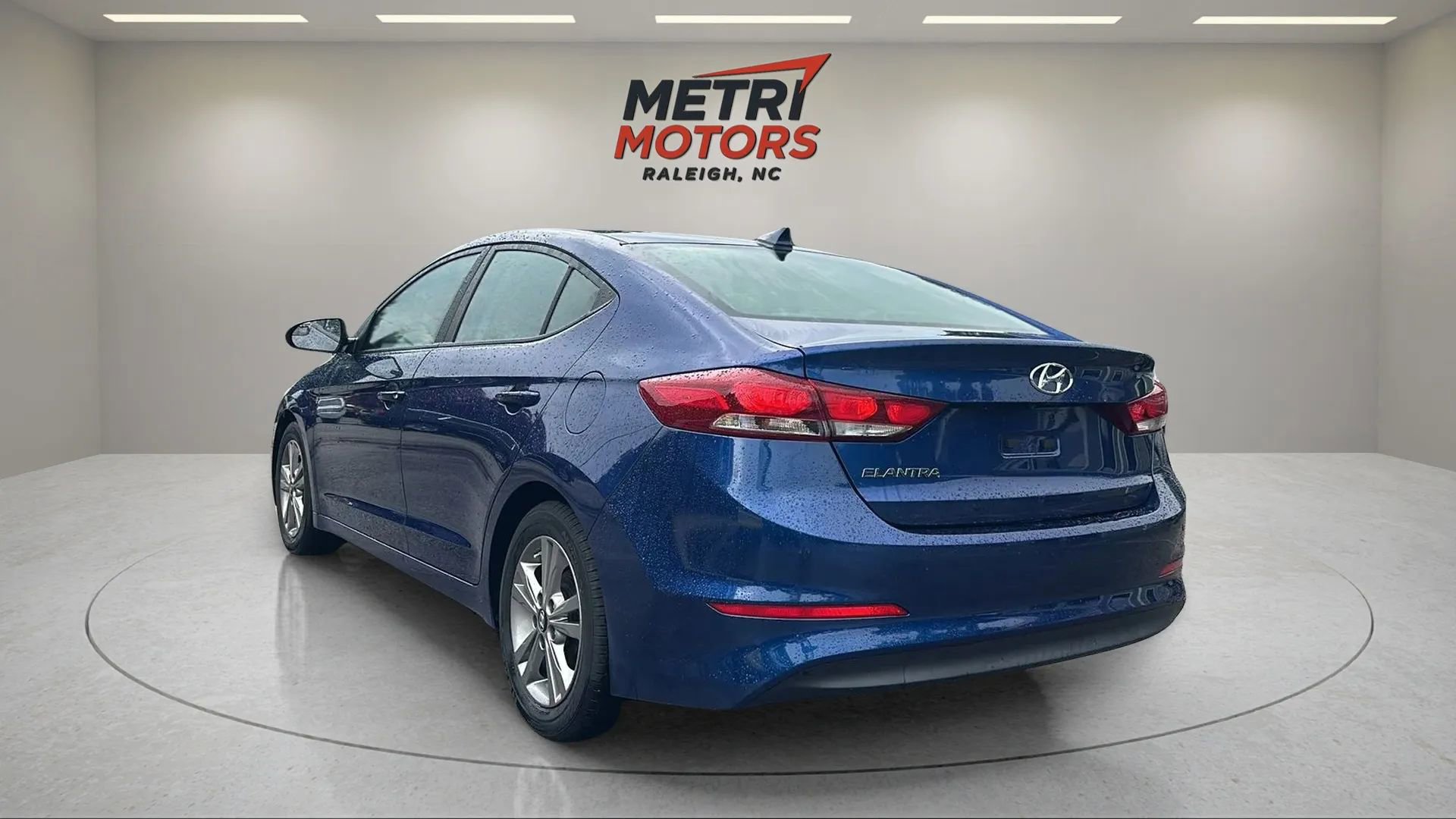 Used 2017 Hyundai Elantra SE image 5