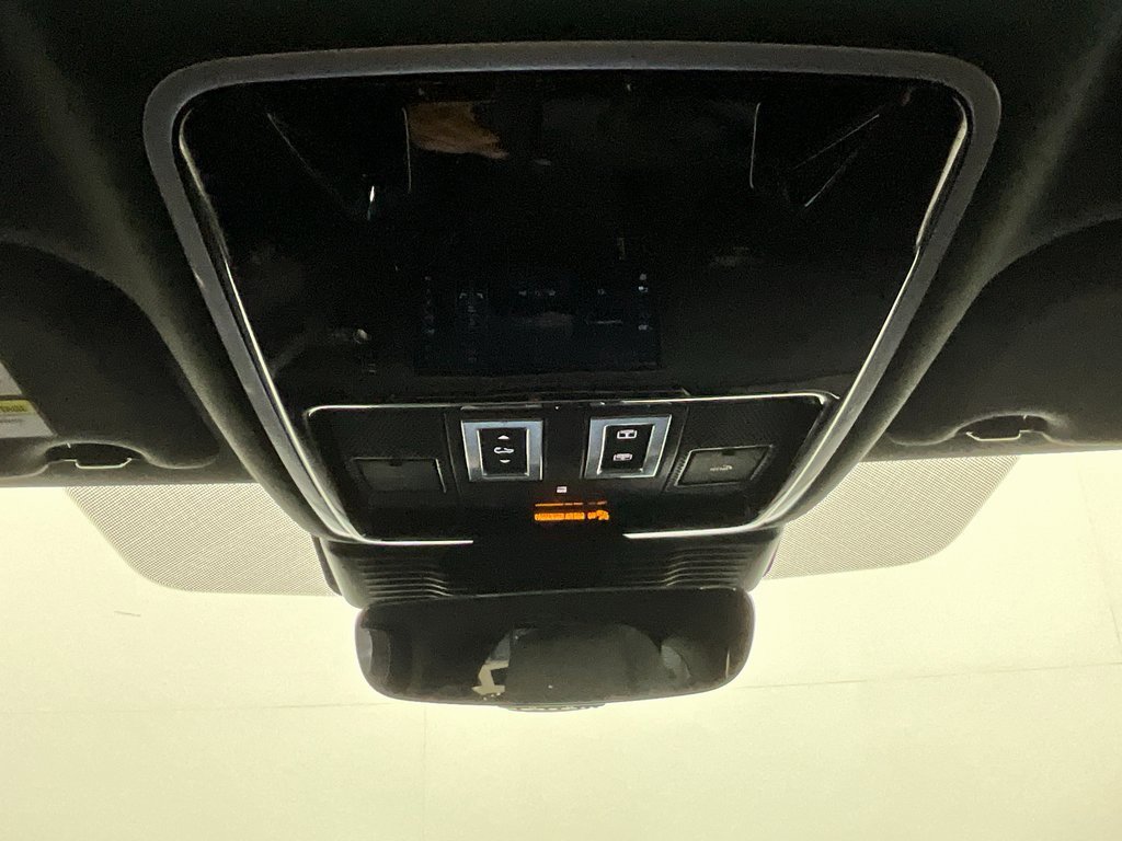 Used 2026 Land Rover Range Rover Velar Dynamic SE image 12