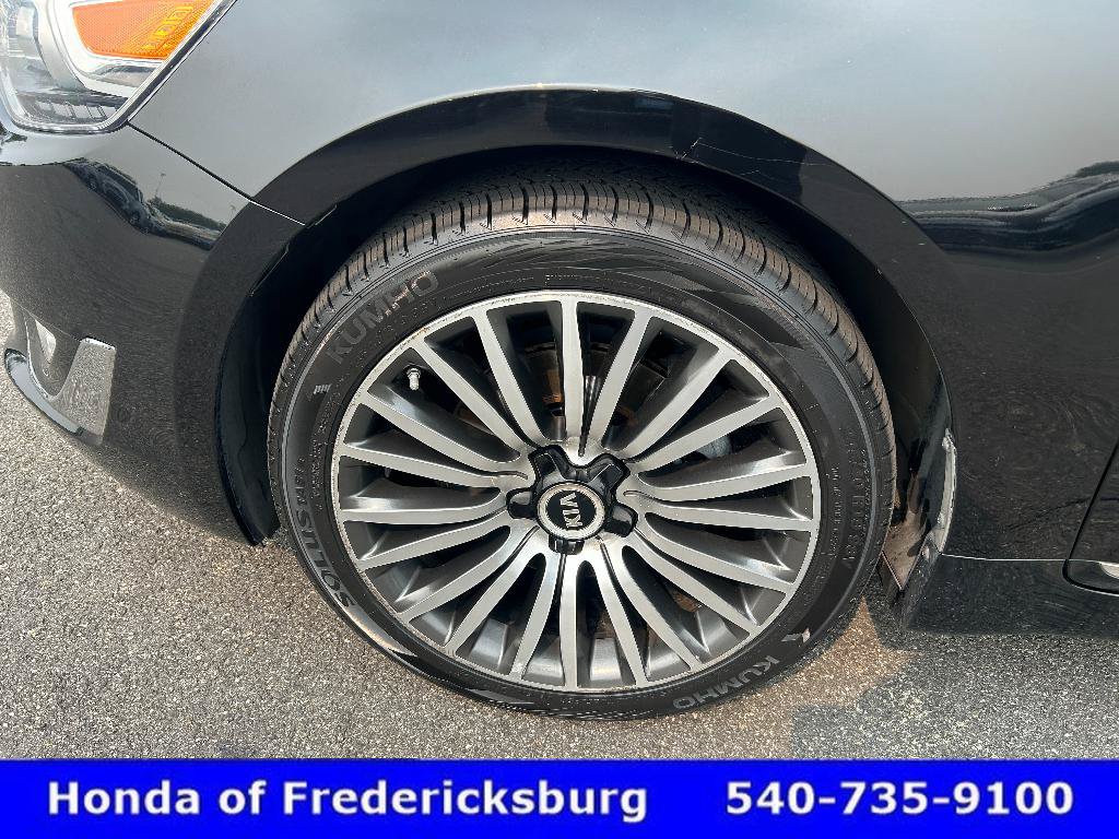 Used 2015 Kia Cadenza Premium w/ Technology Package FWD image 34