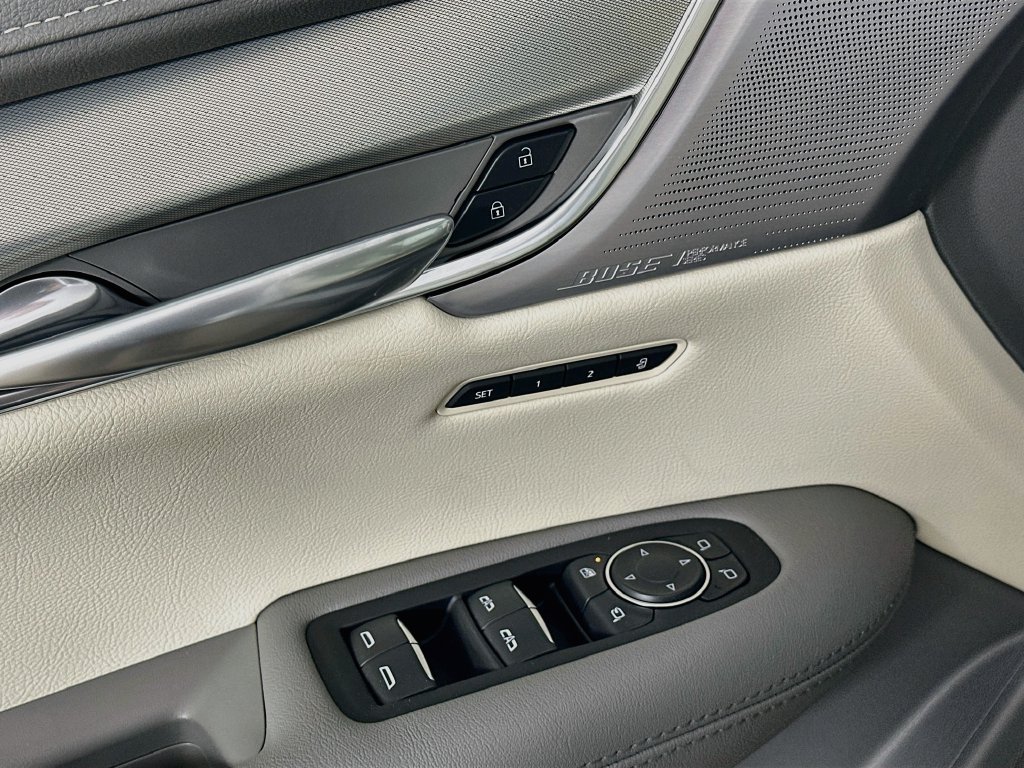 New 2026 Cadillac XT5 Premium Luxury w/ LPO, Floor Liner Package AWD/4WD image 23