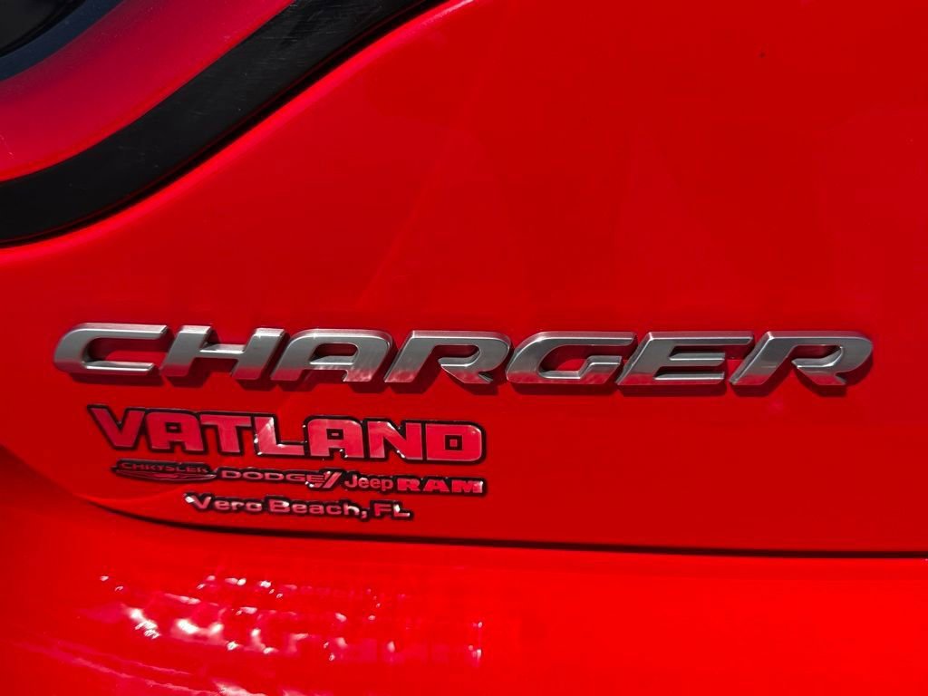 Used 2022 Dodge Charger SXT image 37