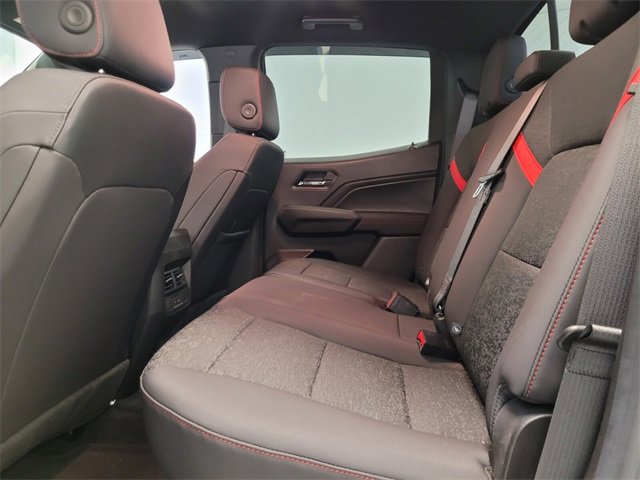 Used 2024 Chevrolet Colorado Z71 w/ Z71 Convenience Package 2 image 11