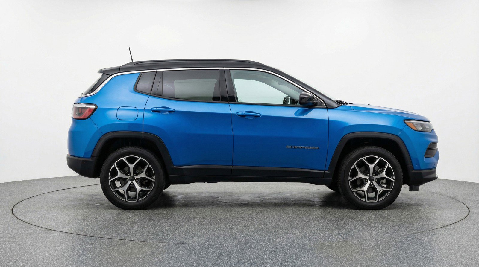 Used 2025 Jeep Compass Limited image 11