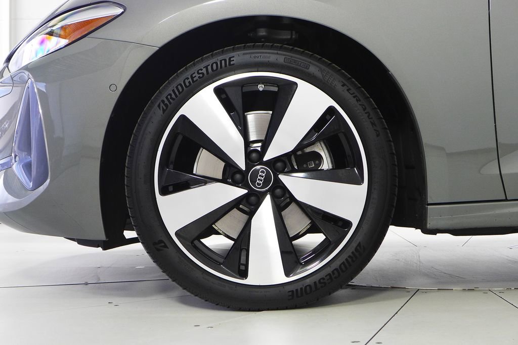 Used 2025 Audi A5 2.0T Premium w/ Convenience Package image 5