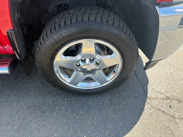 Used 2014 Chevrolet Silverado 2500 LT w/ Interior Plus Package AWD/4WD image 13