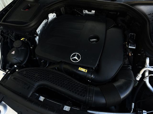 Used 2020 Mercedes-Benz GLC 300 4MATIC image 39