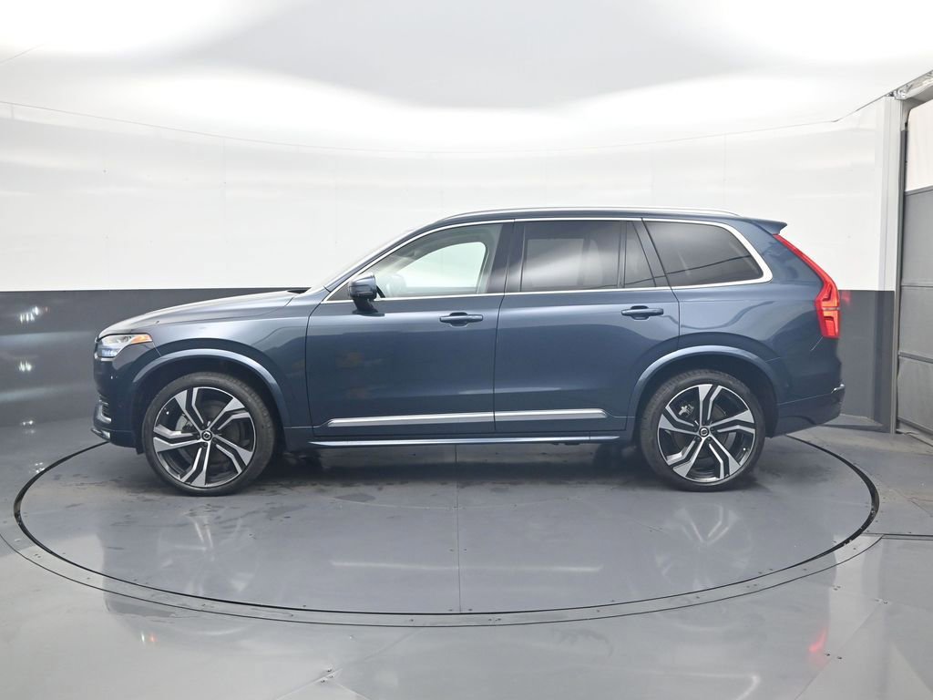 Used 2024 Volvo XC90 B6 Ultimate w/ Lounge Package image 3