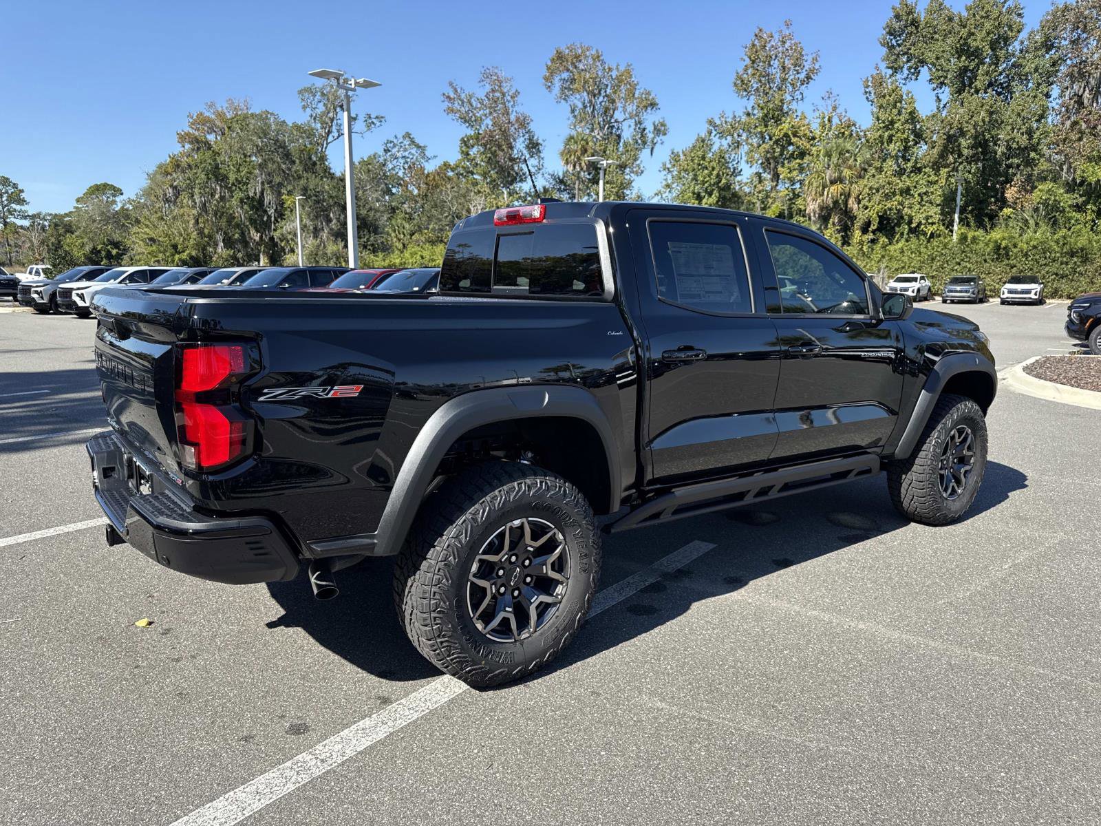 New 2026 Chevrolet Colorado ZR2 w/ Technology Package image 3