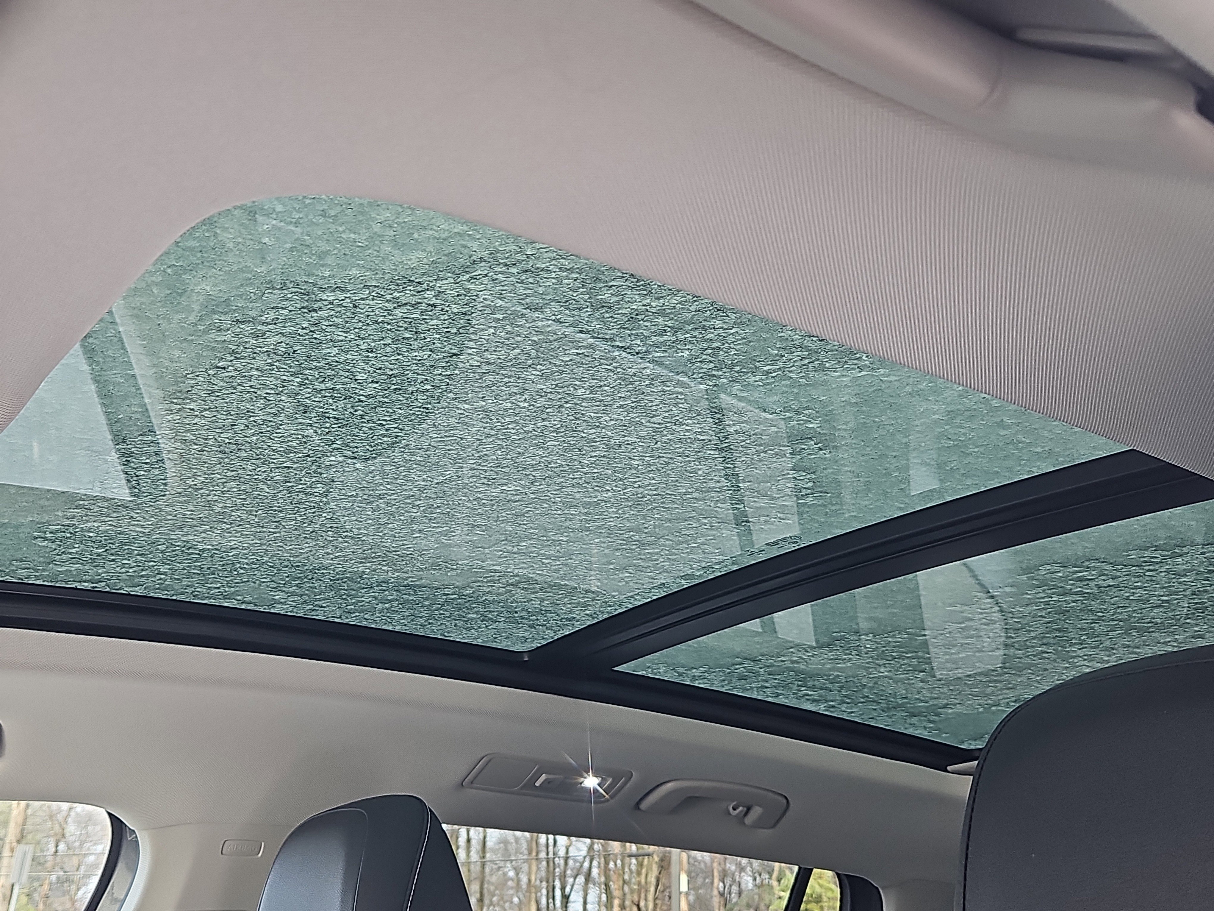 Certified 2023 Volkswagen Tiguan SE w/ Panoramic Sunroof Package image 9